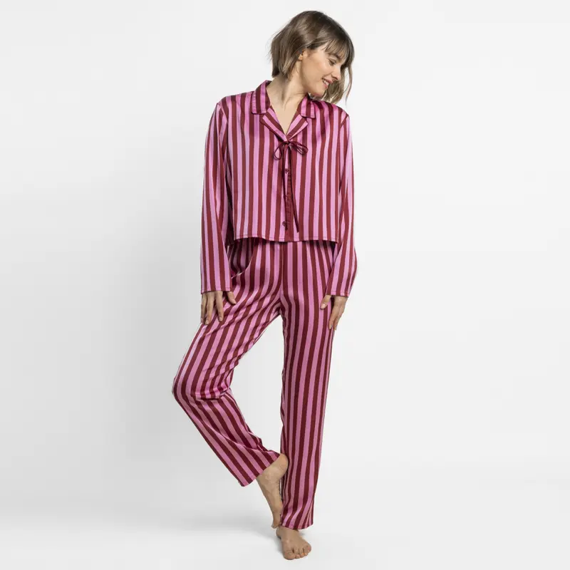 64859-0 - Pigiama da donna a maniche lunghe con motivo a righe