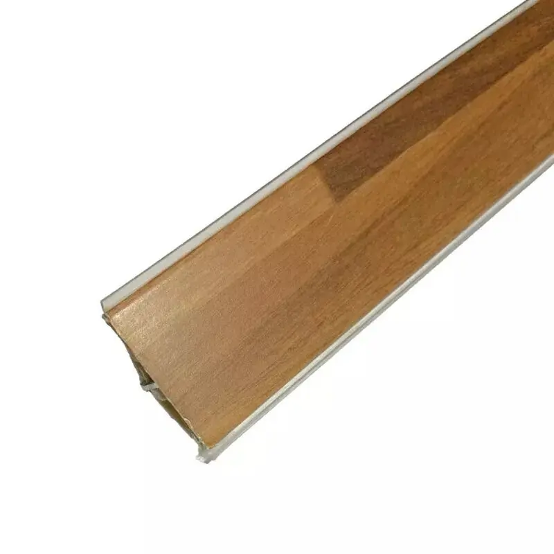 Alzatina triangolare in pvc rivestita in carta noce listellare 5 metri