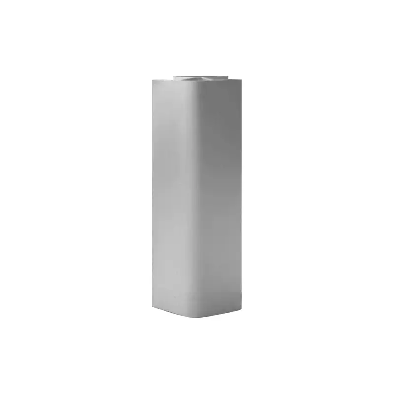 Angolare per zoccolo 90° R12 in pvc colore alluminio satinato H 9.7 cm.