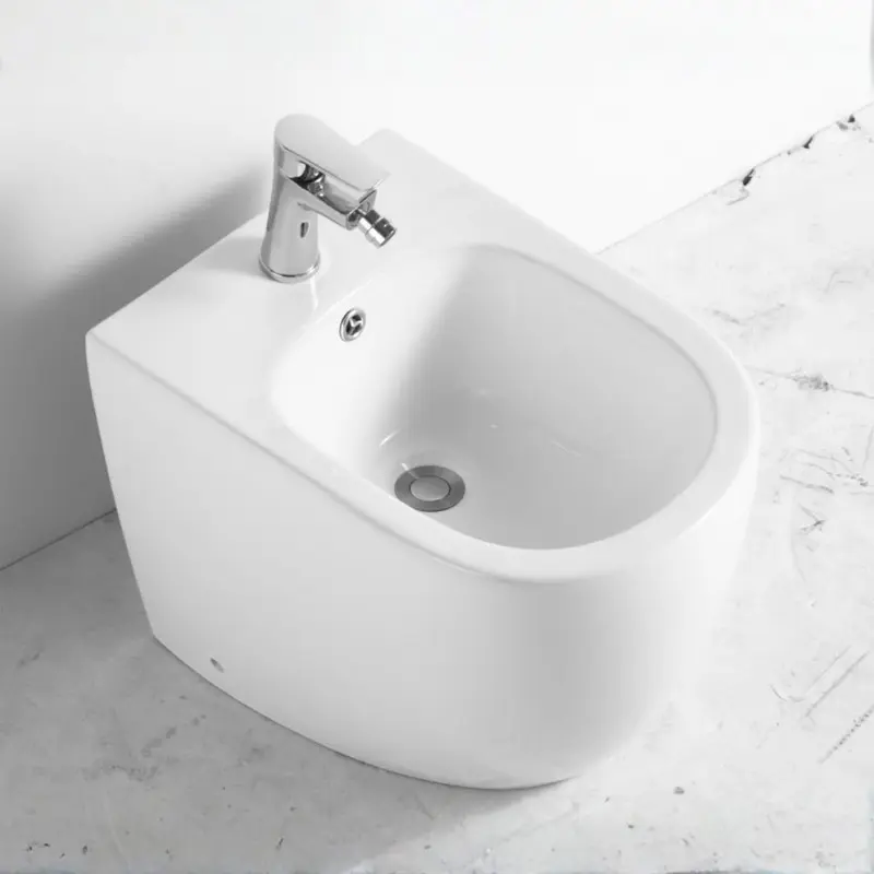 Bidet a pavimento filo muro FB53B in ceramica 52.5x37x41H cm bianco
