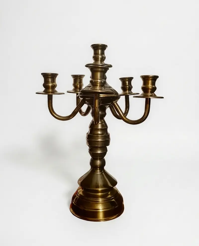 Candelabro in metallo dorato vintage