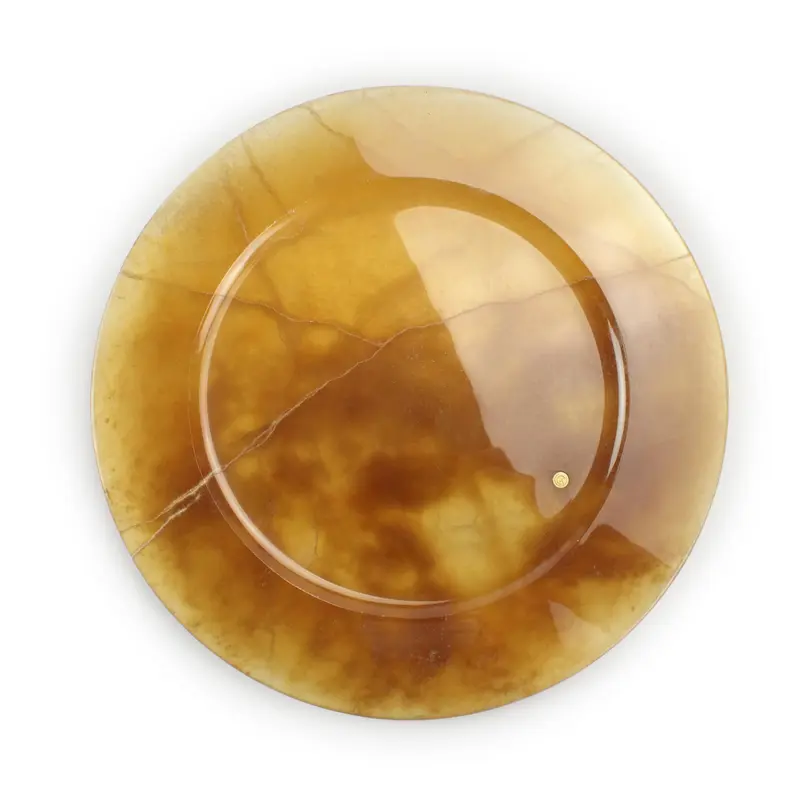 Charger plate in amber onyx