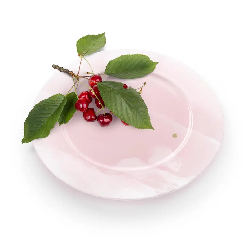 Charger plate in pink onyx
