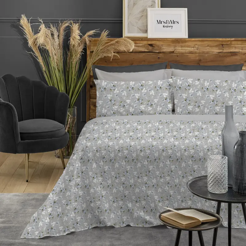 Completo Letto Basic - 1 Piazza e Mezzo - 5 Design in 2 Varianti Colore