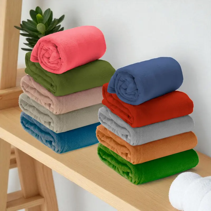 Coperta Nuvola Tinta Unita - 100% Poliestere - 250x200 cm