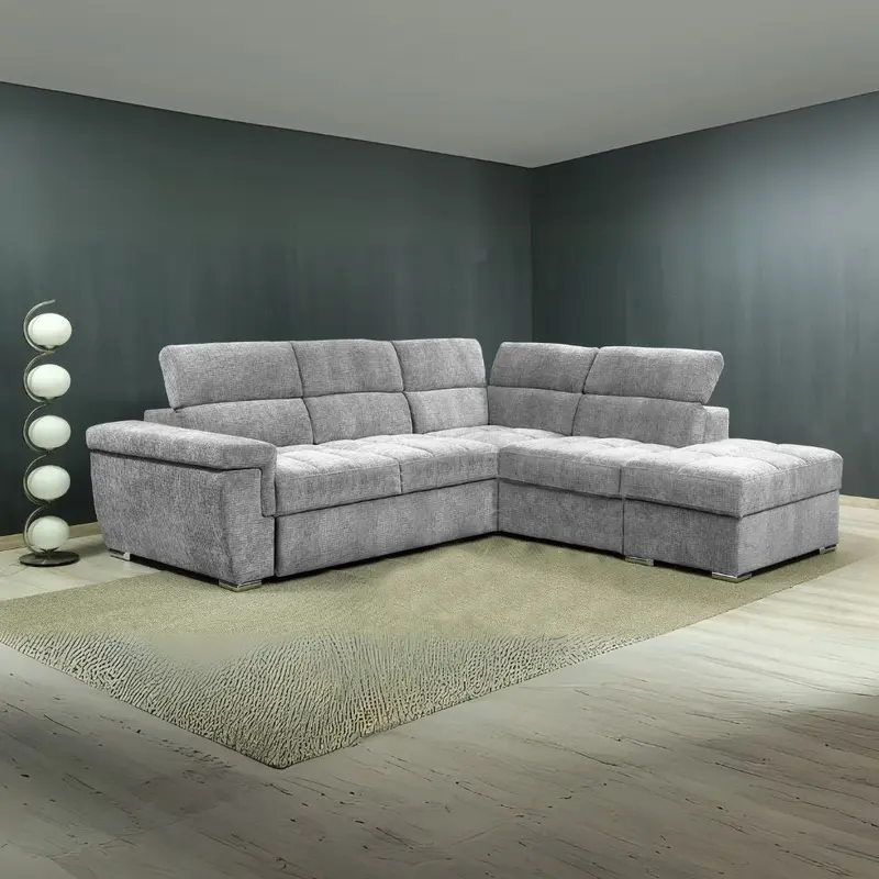 Divano letto angolare reversibile Amalfi con 5 poggiatesta regolabili e pouf indipendente in tessuto Giulia 9712 grigio chiaro