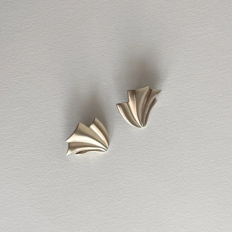 Fan Clip Earrings | Gold Tone · 1980s