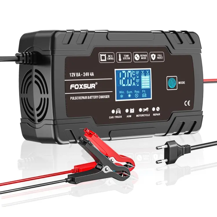 FOXSUR 8A 12V 24V Car / Motorcycle Smart Battery Charger, Plug Type