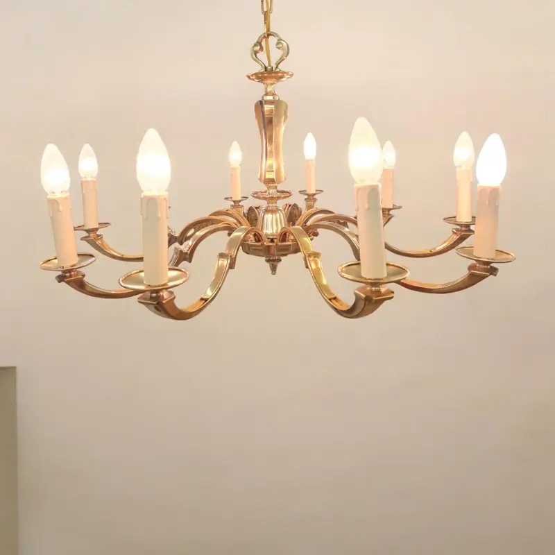 Lampadario in metallo e ottone 10 luci, minimale