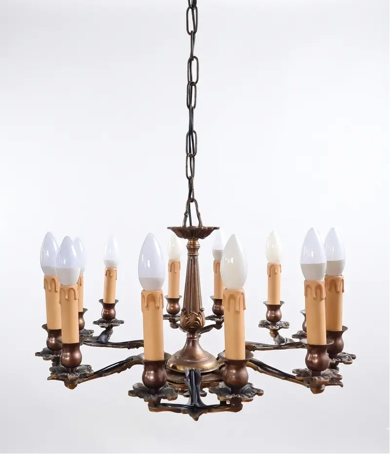 Lampadario italiano d'epoca a 12 luci