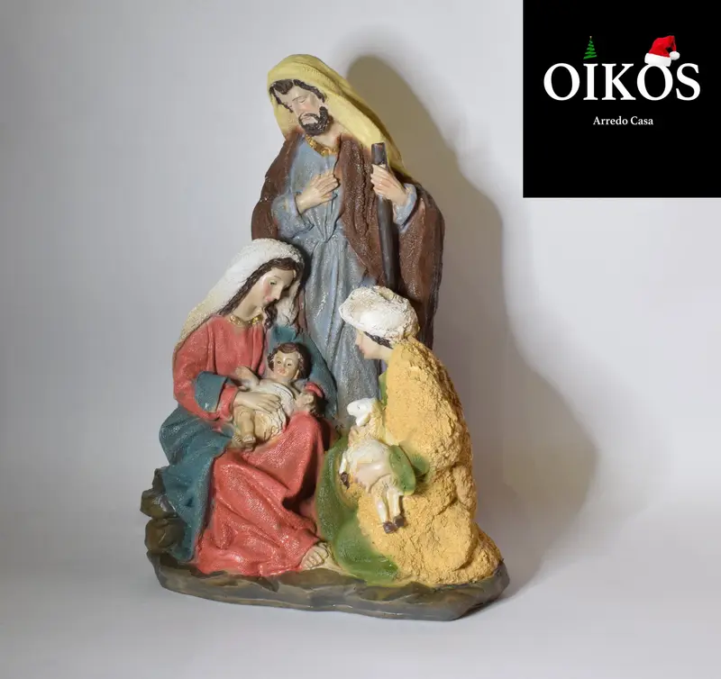 Natività con pastorello in resina dipinta h. 24 cm