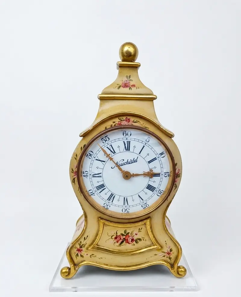 Orologio svizzero a pendolo di Neuchâtel secondo Luigi XVI