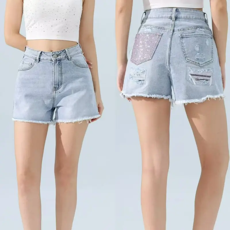 Pantaloncini Jeans Vita Alta con Strass e Orlo a Vivo