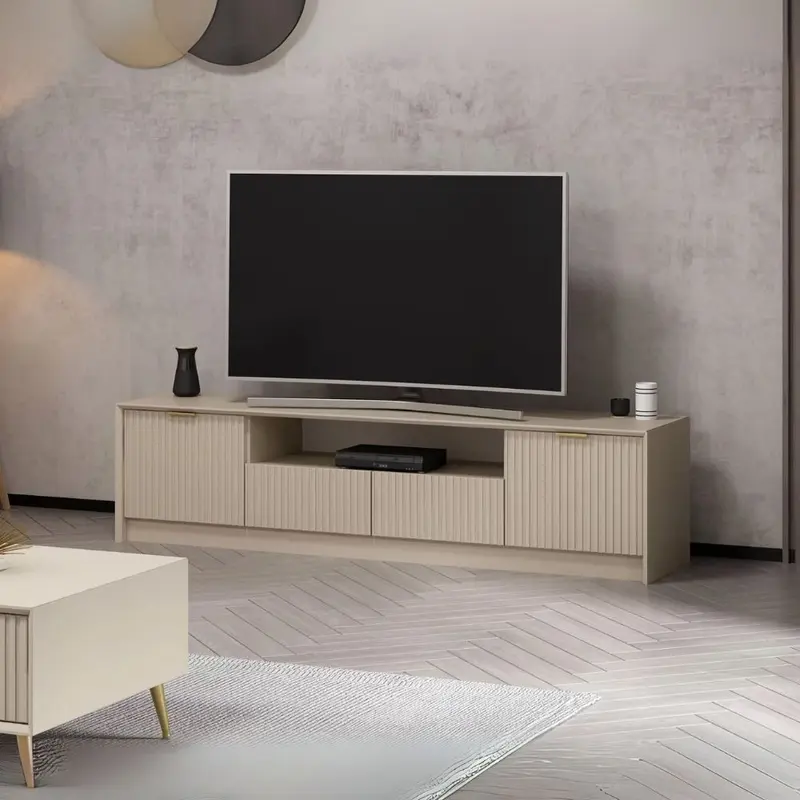 Porta tv Kale con 4 ante effetto cannettato e nicchia a giorno con maniglie oro