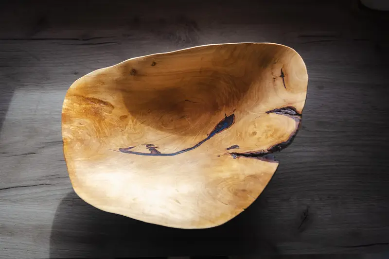Portafrutta in legno di tiglio