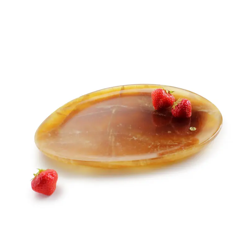 Presentation plate in amber onyx