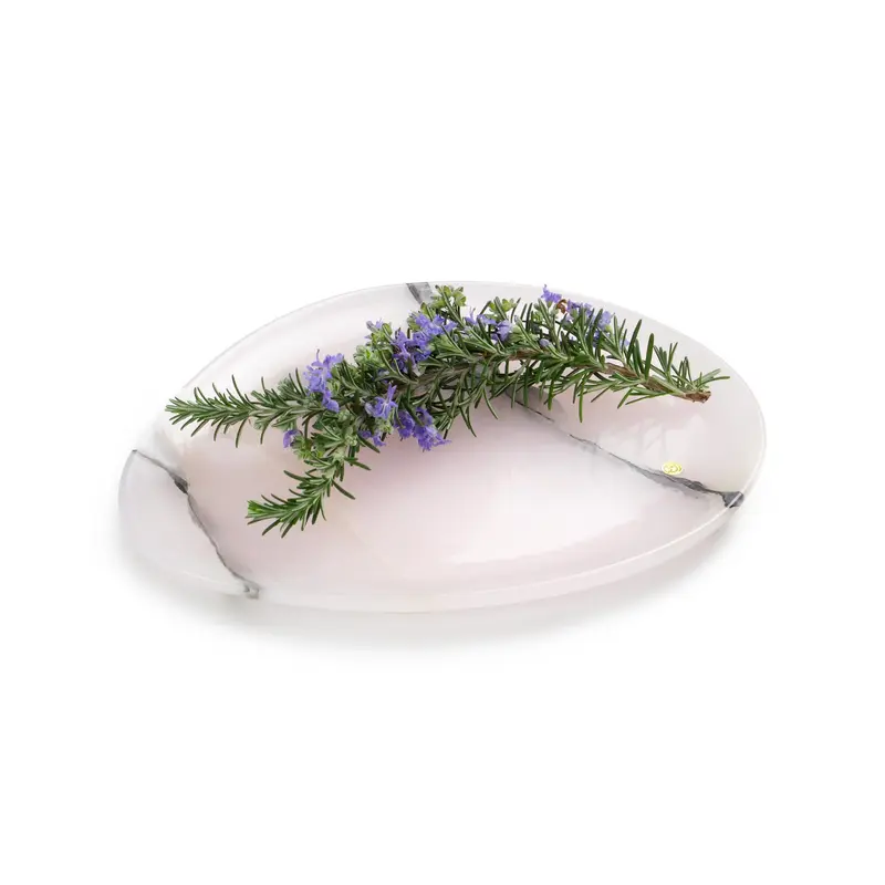 Presentation plate in pink onyx