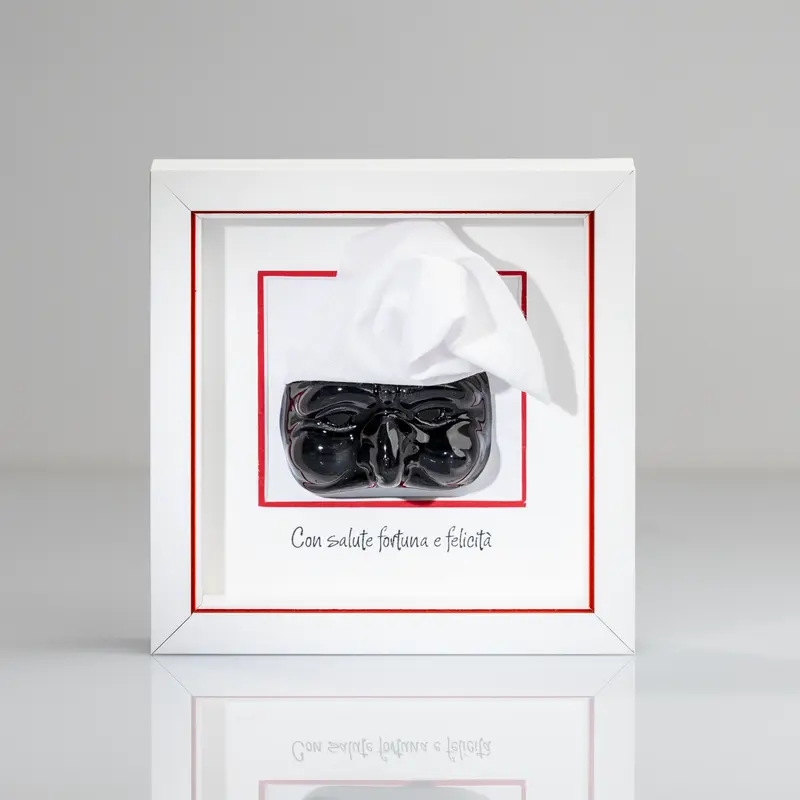 Pulcinella in Ceramica Nera – 16x16 cm