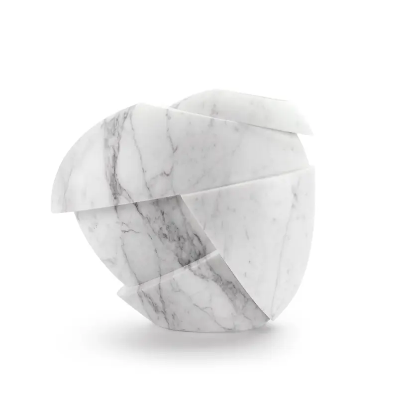 Sculptural vase PV01 in Statuary marble