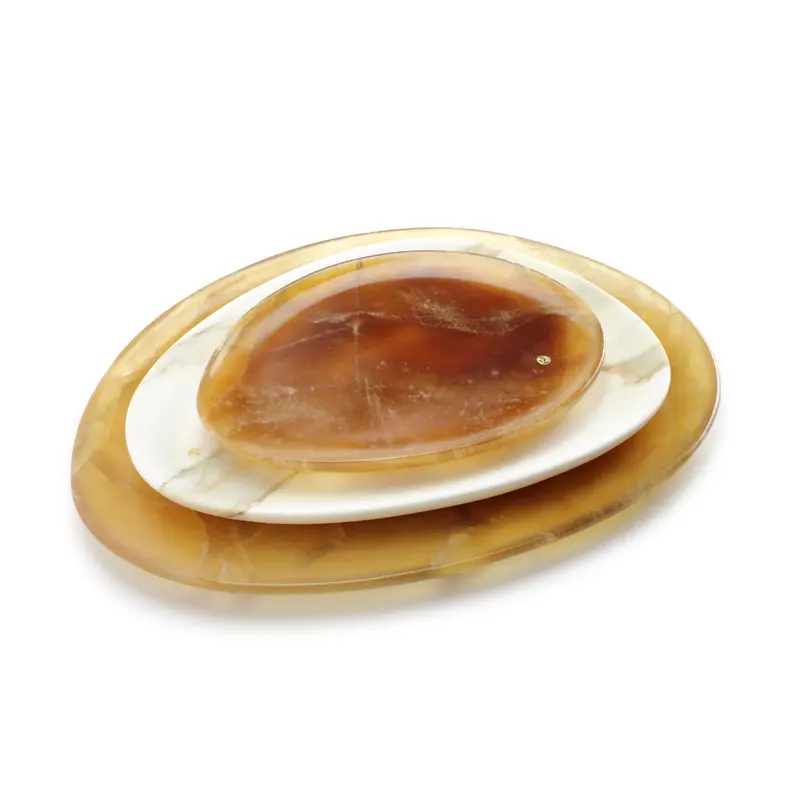 Set of presentation plates in mixed marbles