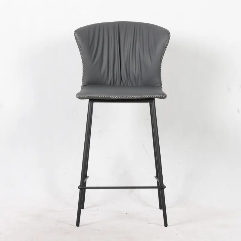 Sgabello Core colore antracite con gambe in metallo nero