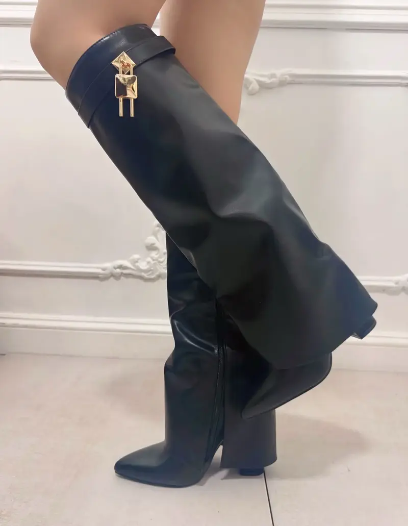 Stivali Alti a Tubo con Tacco 10.5cm e Lucchetto