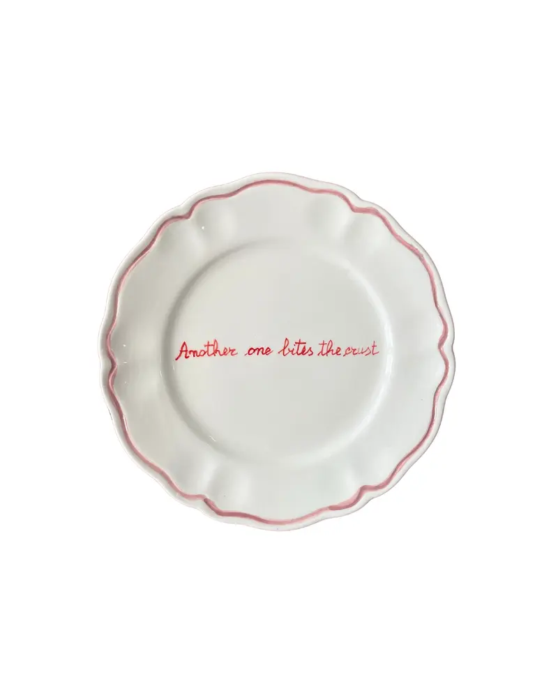 Sveva's Home "Another One Bites The Crust" Ceramic Scalloped Plate Set of 4