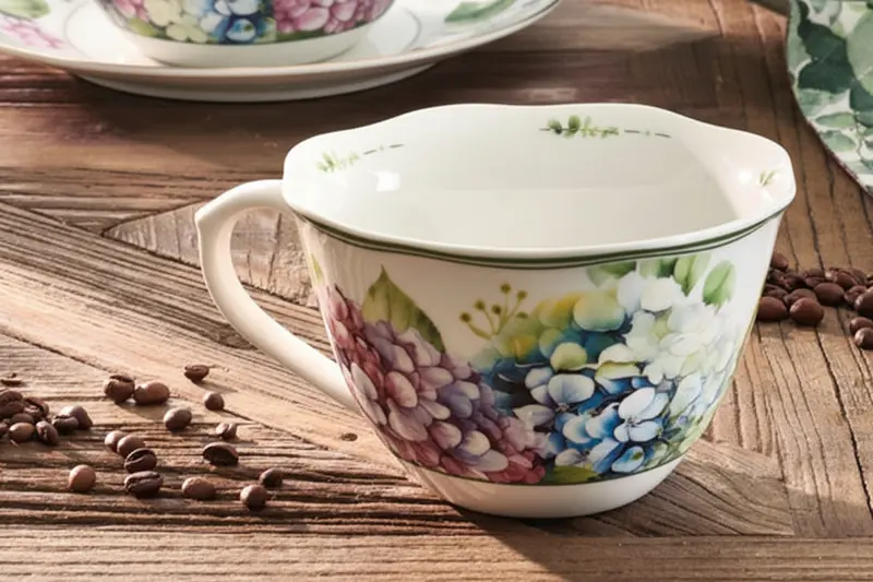 Tazza Colazione Brandani Flora in Porcellana 550 ml – Mug Floreale