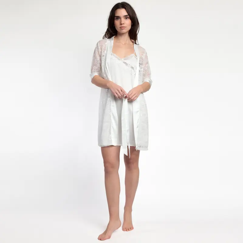 Vestaglia in raso con dettagli in pizzo - 67227-0